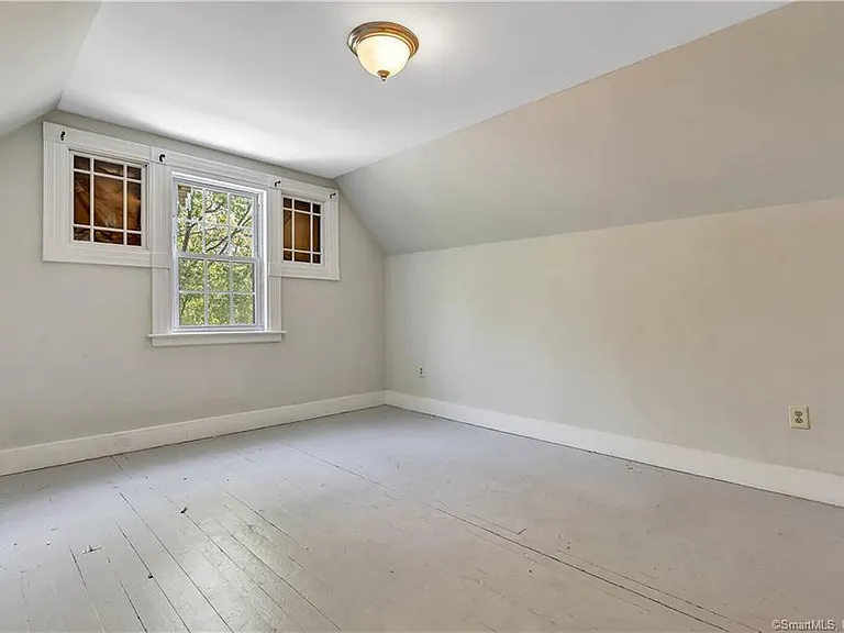 28 Edwards St #2 — Photo 29