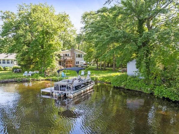 1 Lakeside Circle, Bolton, CT 06043