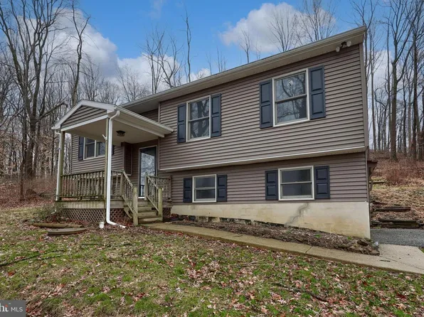 116 Ironmaster Rd, Lebanon, PA 17042