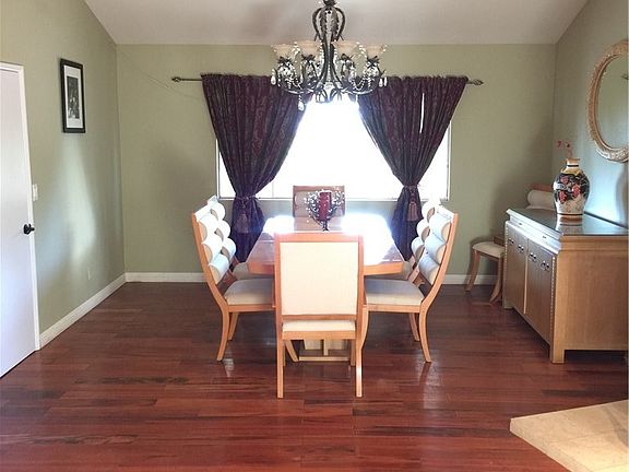 5th image of 22046 Bahama St