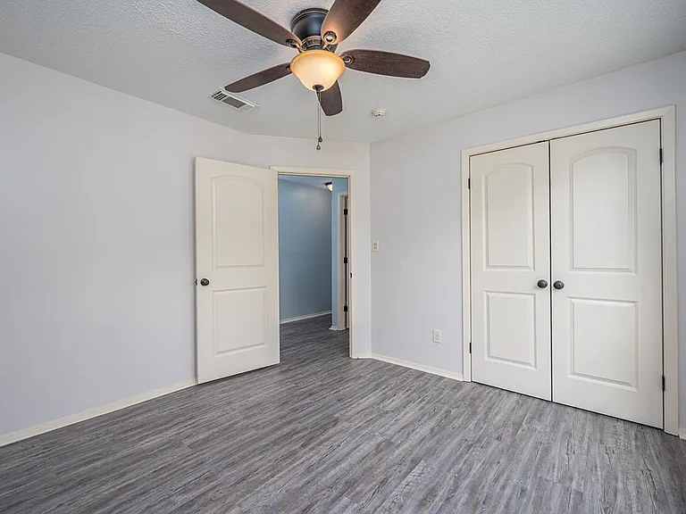 15509 Cedar Bay Dr — Photo 16
