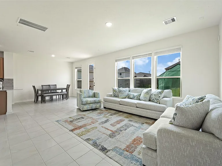 22826 Mahogany Hills Ln — Photo 3