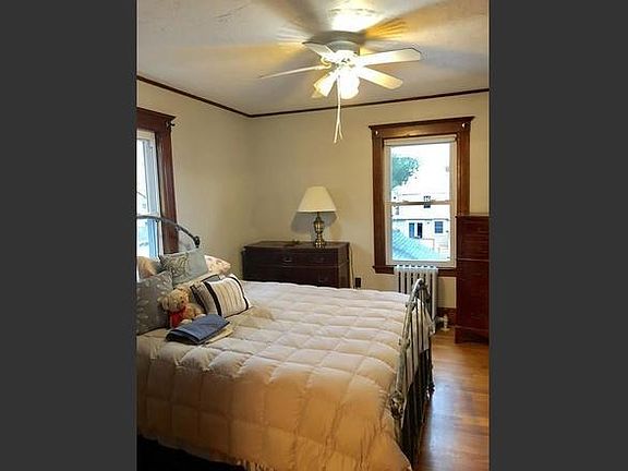 3rd image of 39 Cummings Ave