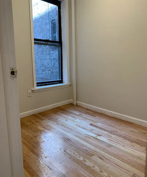 208 Thompson St #6 — Photo 3