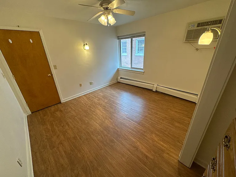 237 W Lakelawn Pl — Photo 10