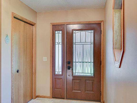 4th image of 4398 Livingston Dr