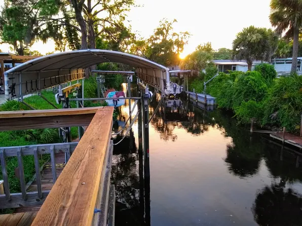 2430 Brookwood Dr, Englewood, FL 34224