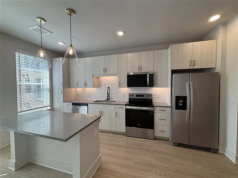 District on the Etowah Apartments — Photo 87