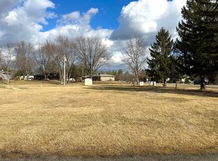 9251 Kardel Dr, Saint John, IN 46373