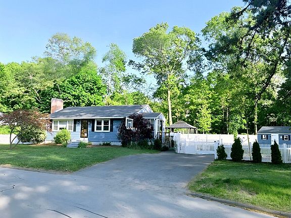 2nd image of 2 Fairmeadow Rd