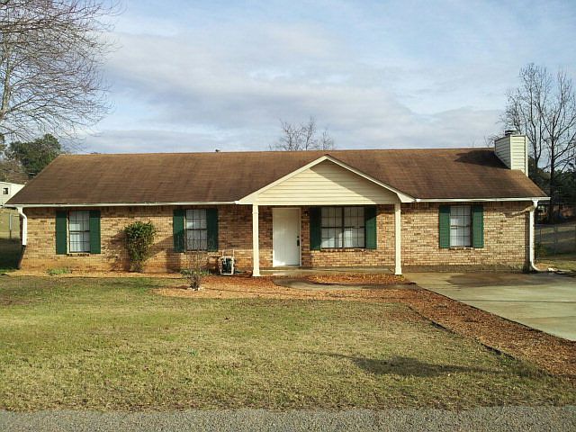 1st image of 5210 Woodridge Dr
