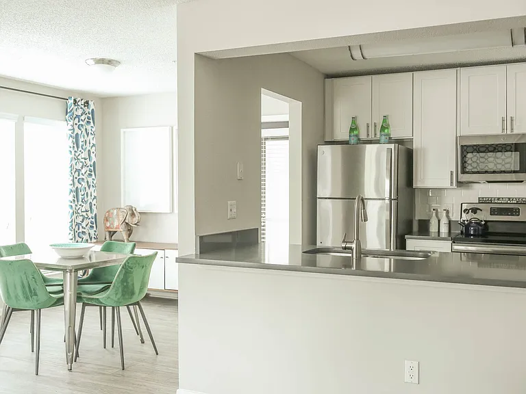 The Clarion Apartments — Photo 4