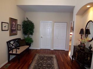428 Seaton Ct, Indian Creek, IL