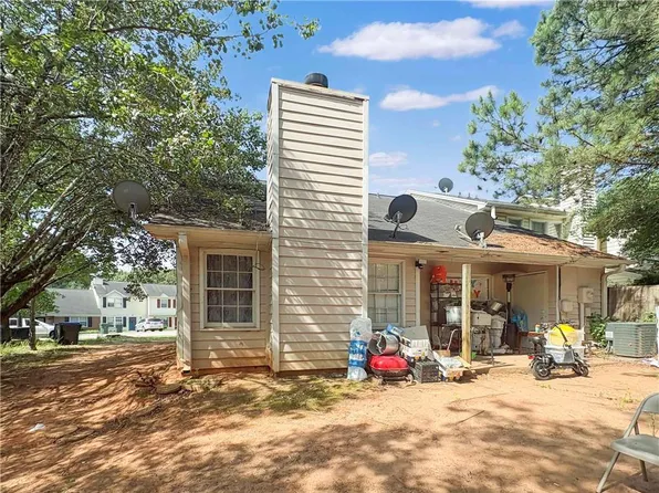 660 Browning Ln SE, Conyers, GA 30013