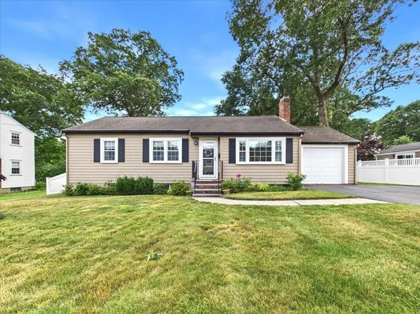 4 Anna Dr, Canton, MA 02021