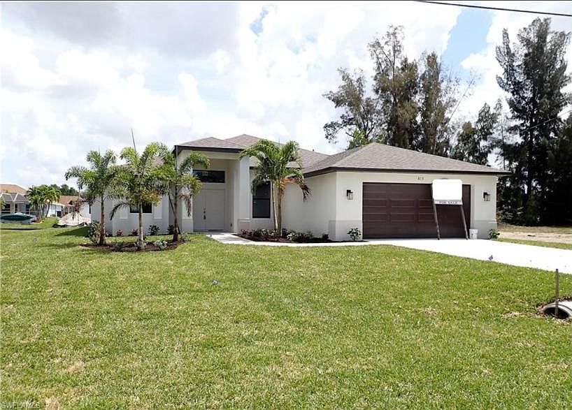 1st image of 815 SW 11th Ct