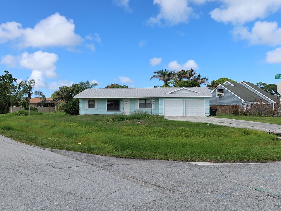 1st image of 601 SE Polynesian Ave