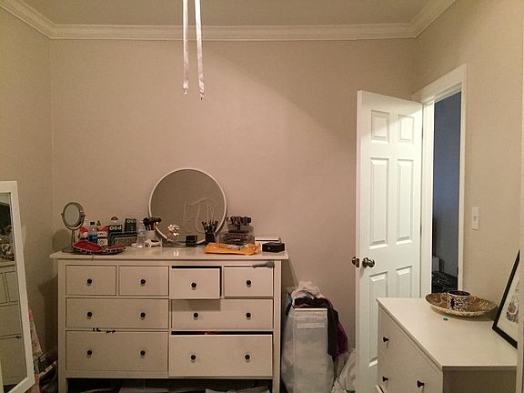 3rd image of 728 W Roscoe St #32-1N