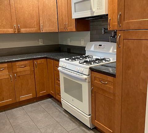2nd image of 10 Sierra Vista Ave #10