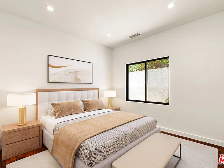 8836 Wonderland Ave — Photo 40
