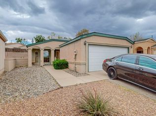 1045 Charles Dr NE, Rio Rancho, NM 87144