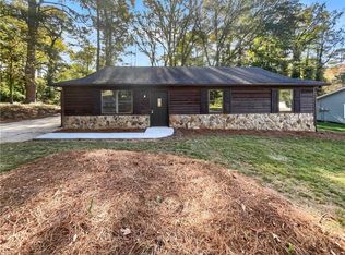 754 Whitehall Dr, Lawrenceville, GA 30043