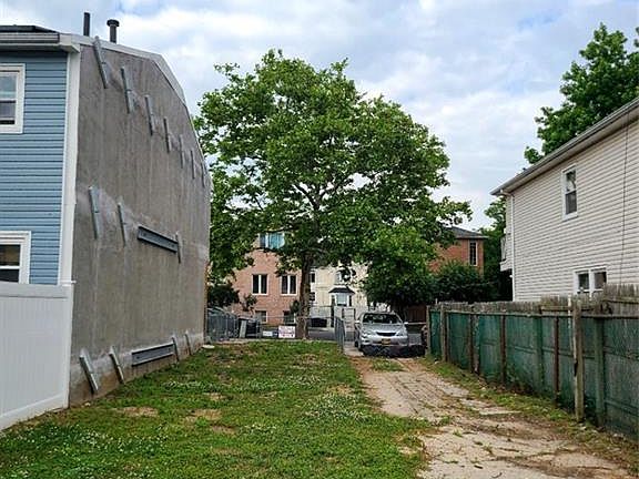 3rd image of 338 Hamden Ave
