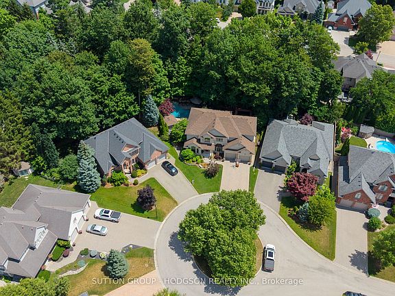 2nd image of 656 Robertson Pl