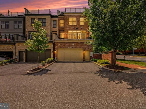10879 Symphony Park Dr, North Bethesda, MD 20852