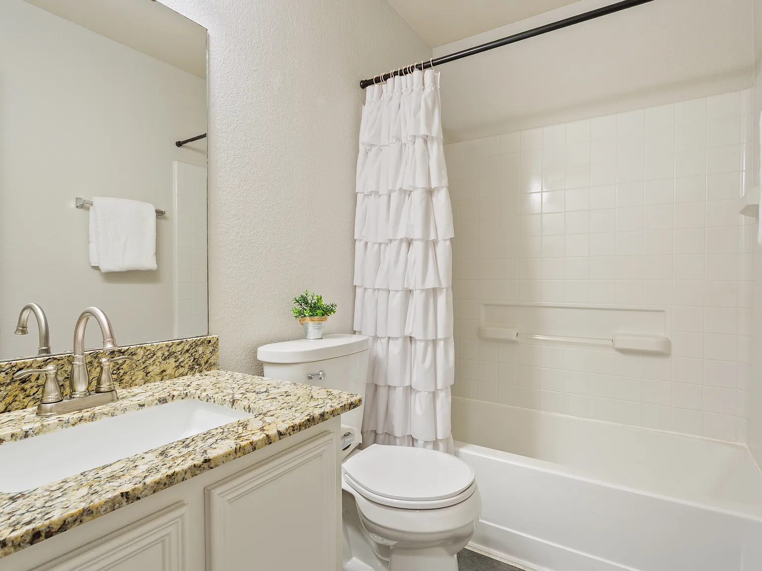 709 Bighorn Drive - 1 — Photo 4