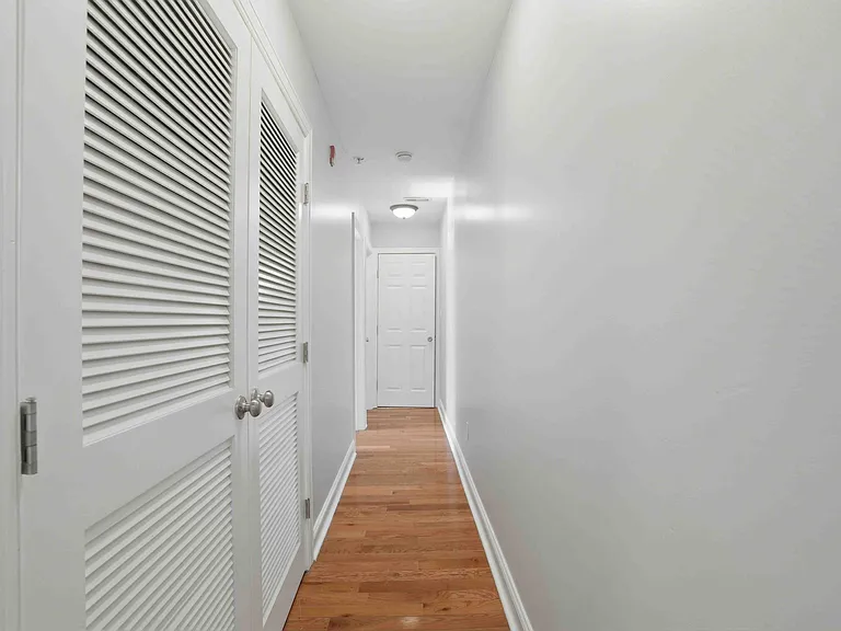 859 E Church Ln #3 — Photo 8