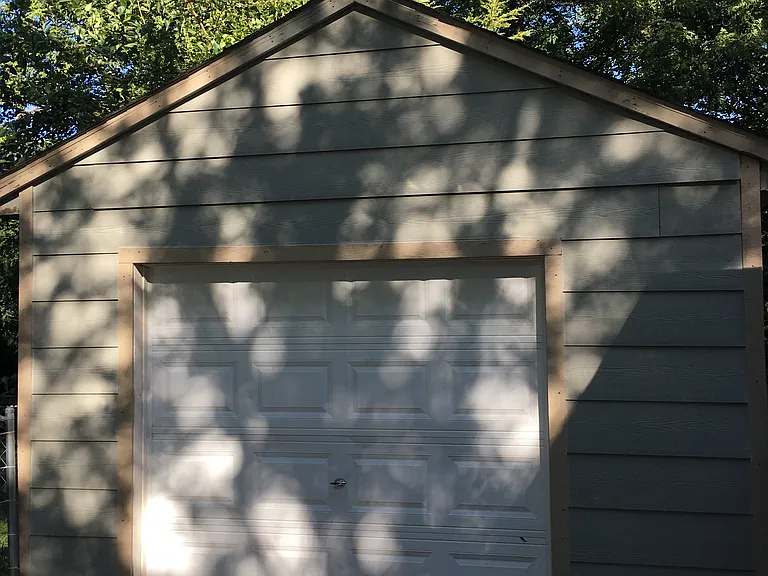 1219 E 36th Ct — Photo 8