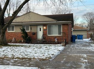 24706 McDonald St, Dearborn Heights, MI 48125