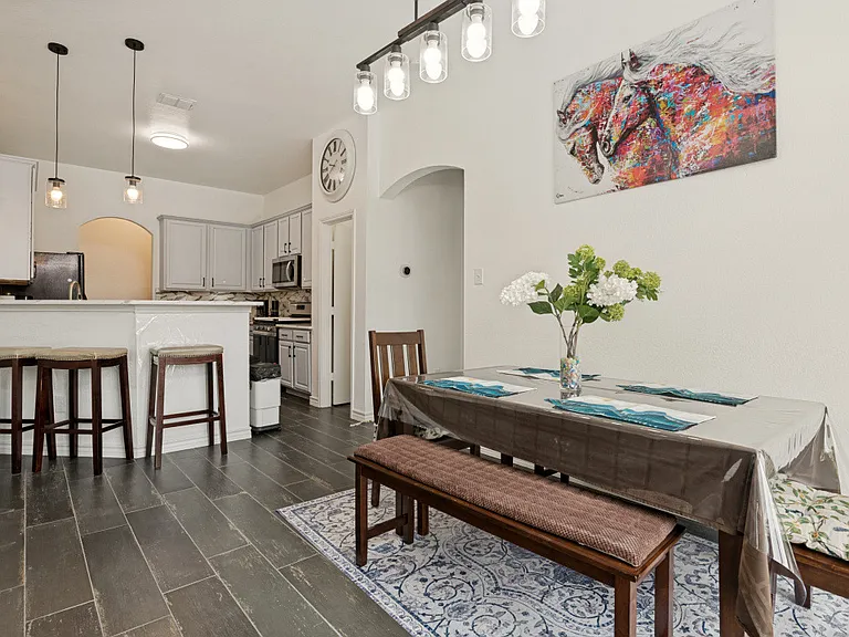409 Creek Point Ln — Photo 8