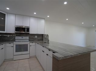 7845 Camino Real #O-410, Miami, FL 33143