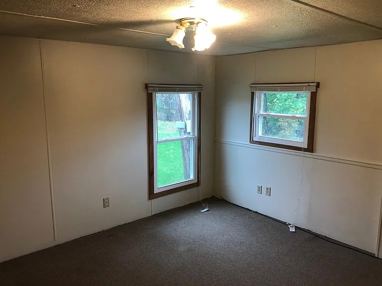 791 Saegers Station Rd — Photo 5