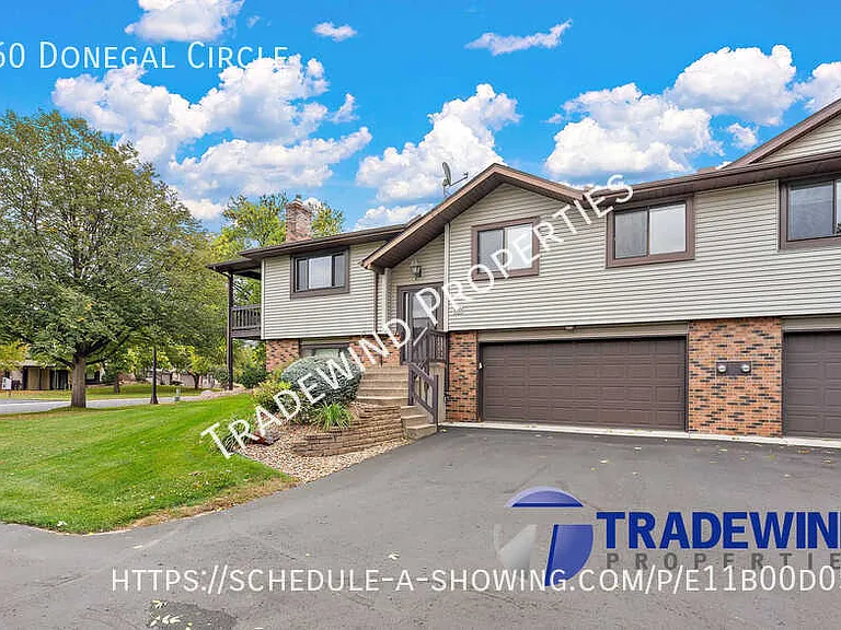 560 Donegal Cir — Photo 23