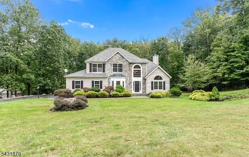 1st image of 8 Whispering Woods Ln