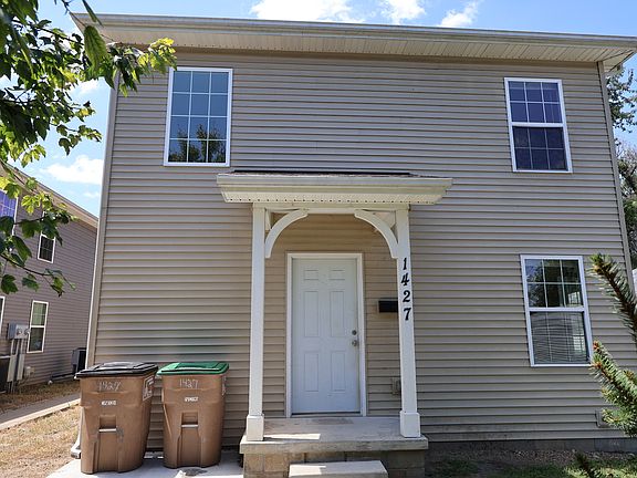 2nd image of 1427 Sycamore St #1