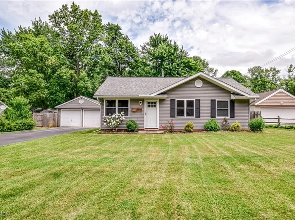 1919 Sandgate Rd, Madison, OH 44057