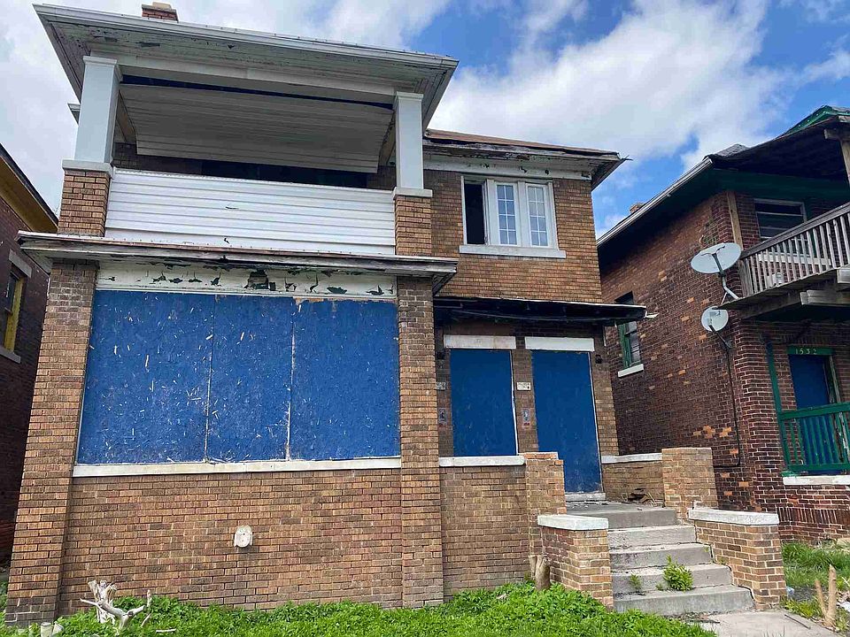 1538 Calvert