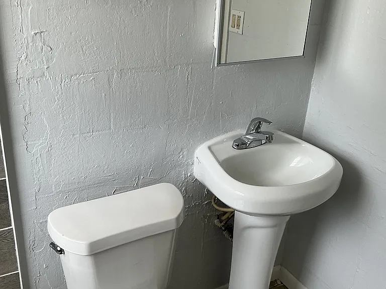 621 W South St #1 — Photo 9