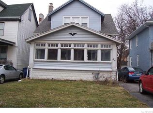 44 Red Jacket Pkwy, Buffalo, NY 14220