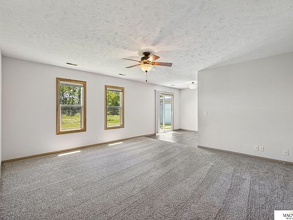 5th image of 706 Lamont Dr