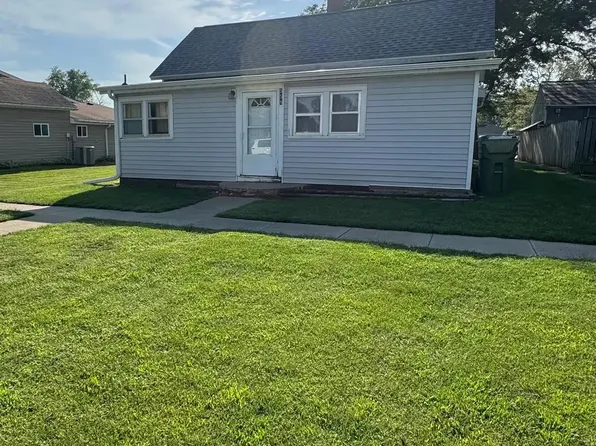 558 S Cedar St, Avoca, IA 51521
