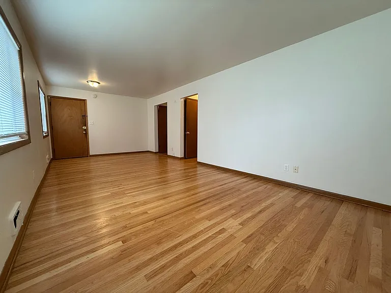 3879 N Humboldt Blvd — Photo 22