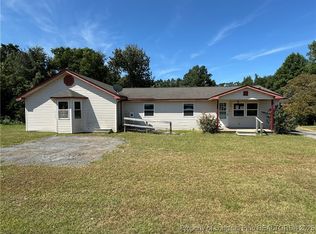 4987 Red Hill Rd, Maxton, NC 28364