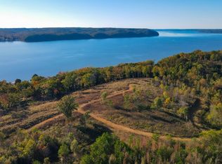 2 Lake Bend Shores Dr, Florence, AL 35633