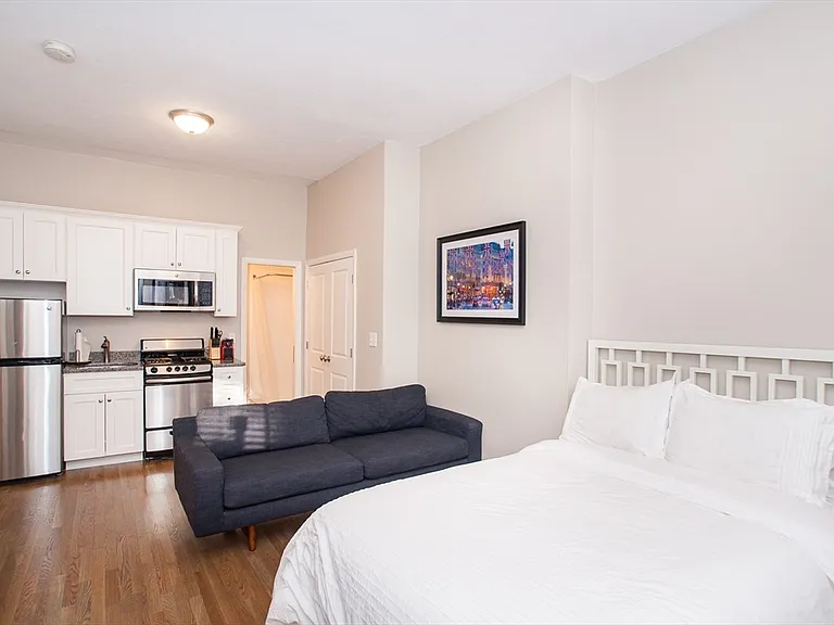 102 Chandler St #2 — Photo 7