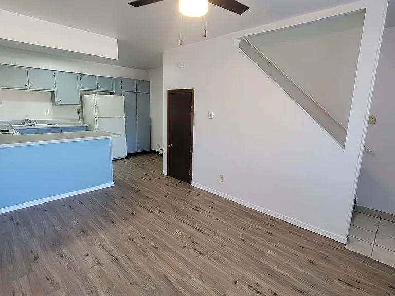 612 Morris St NE — Photo 30